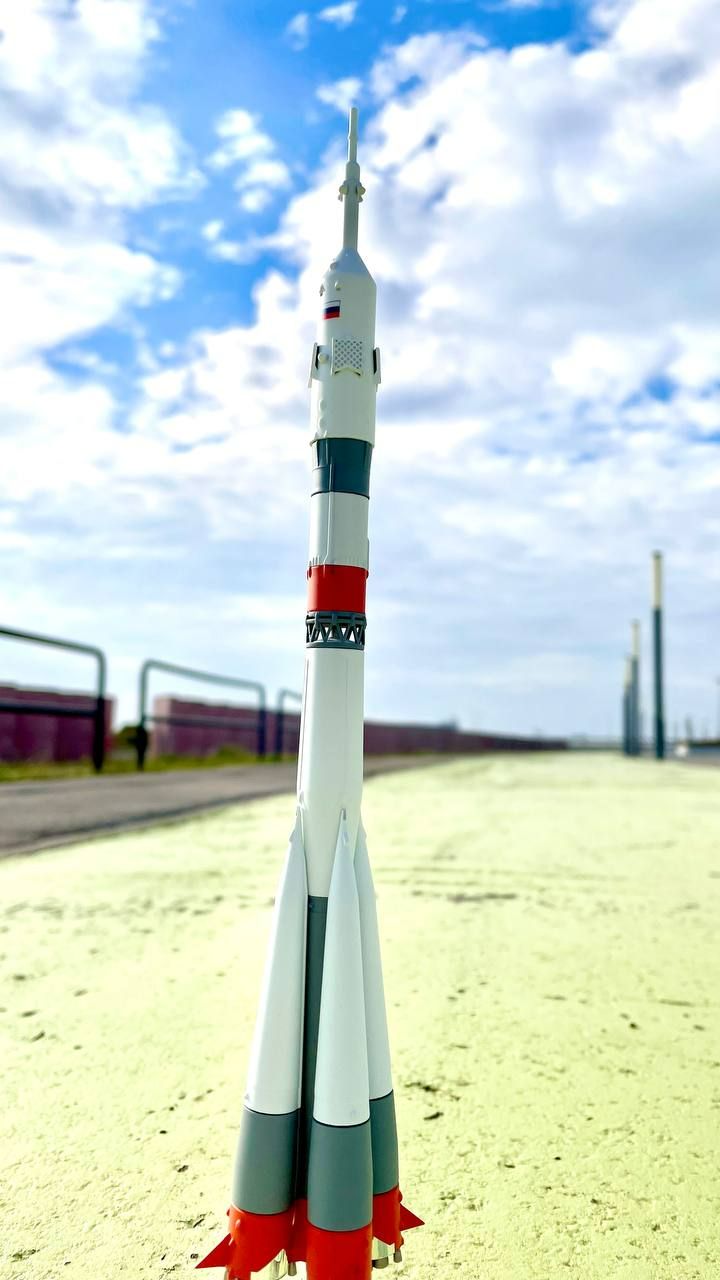 Модель ракеты-носителя "Союз" 1:200