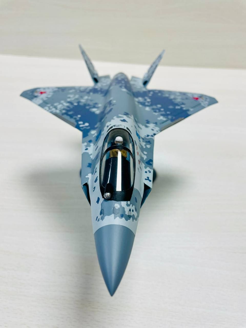 Модель самолета СУ-75 1:48