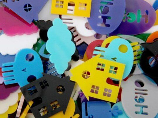 лазерная резка пластика