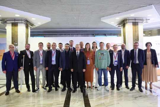 Томский кедровый грильяж покорил сердце Владимира Путина