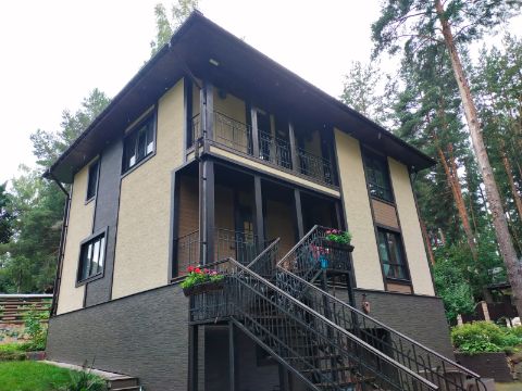 Двухэтажный дом из газоблока под ключ в СПб