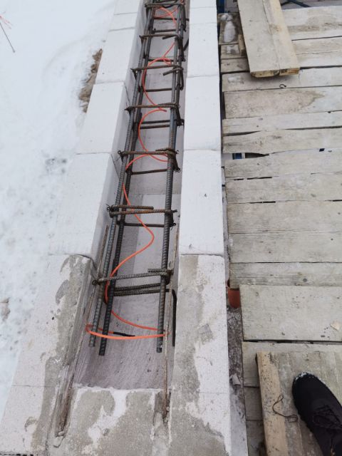 Армопояс с армированием в доме из блоков