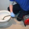 Устранение засора унитаза (без снятия)