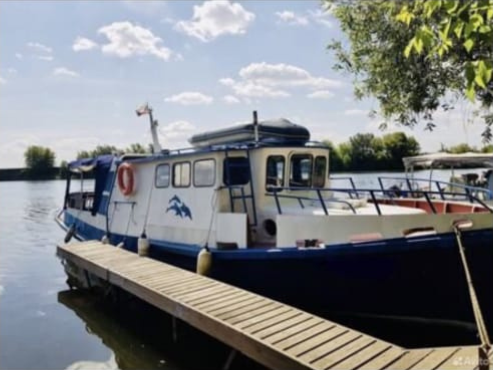 Аренда катера в Москве Moscow River Trip