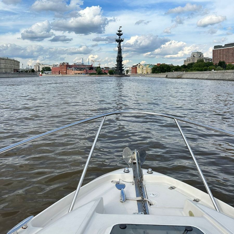 Центр Москвы катер в аренду