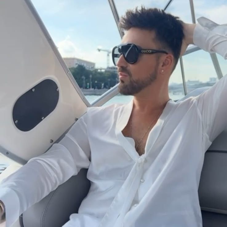 Гость на катере в аренду