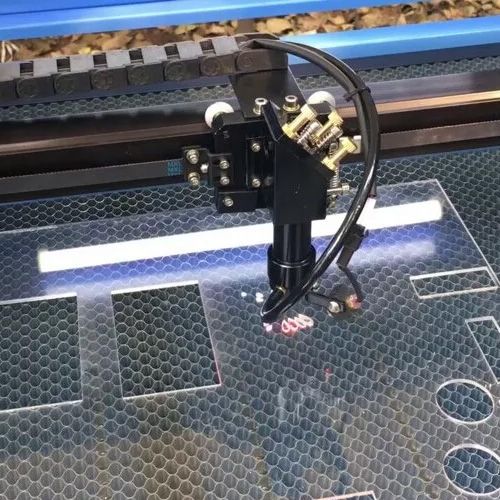 Лазерная резка полимеров