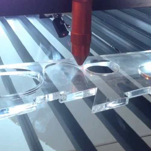 Лазерная резка полимеров