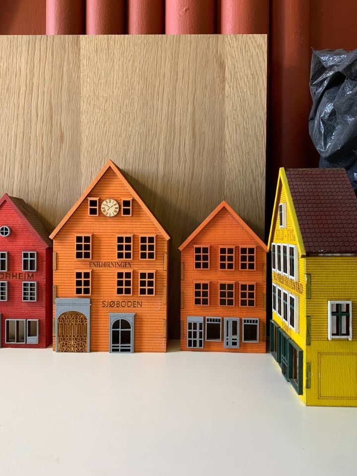 Лазерная резка деревянные домики