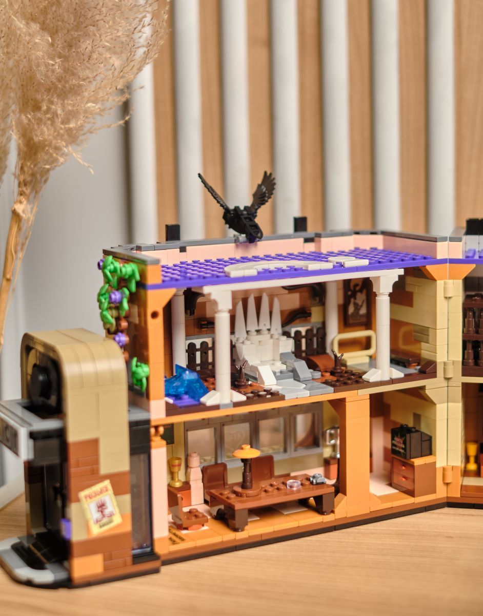 Brick Labs и Okko запускают конструктор по сериалу «Волшебный участок»