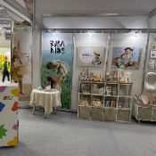 Стенд компании Rocket Kids на выставке Мир детства