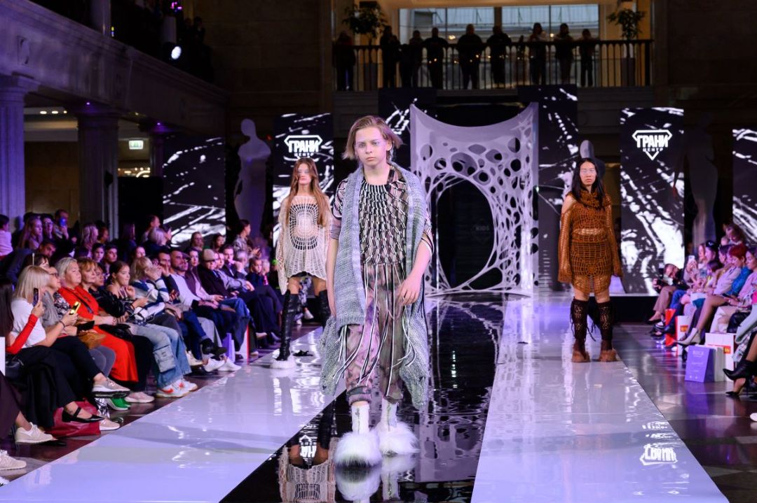 «Кружевные истории» в ЦДМ: 8 марта Дмитрий Дибров с детьми выйдут на подиум в рамках 18‑го сезона Главной детской недели моды»