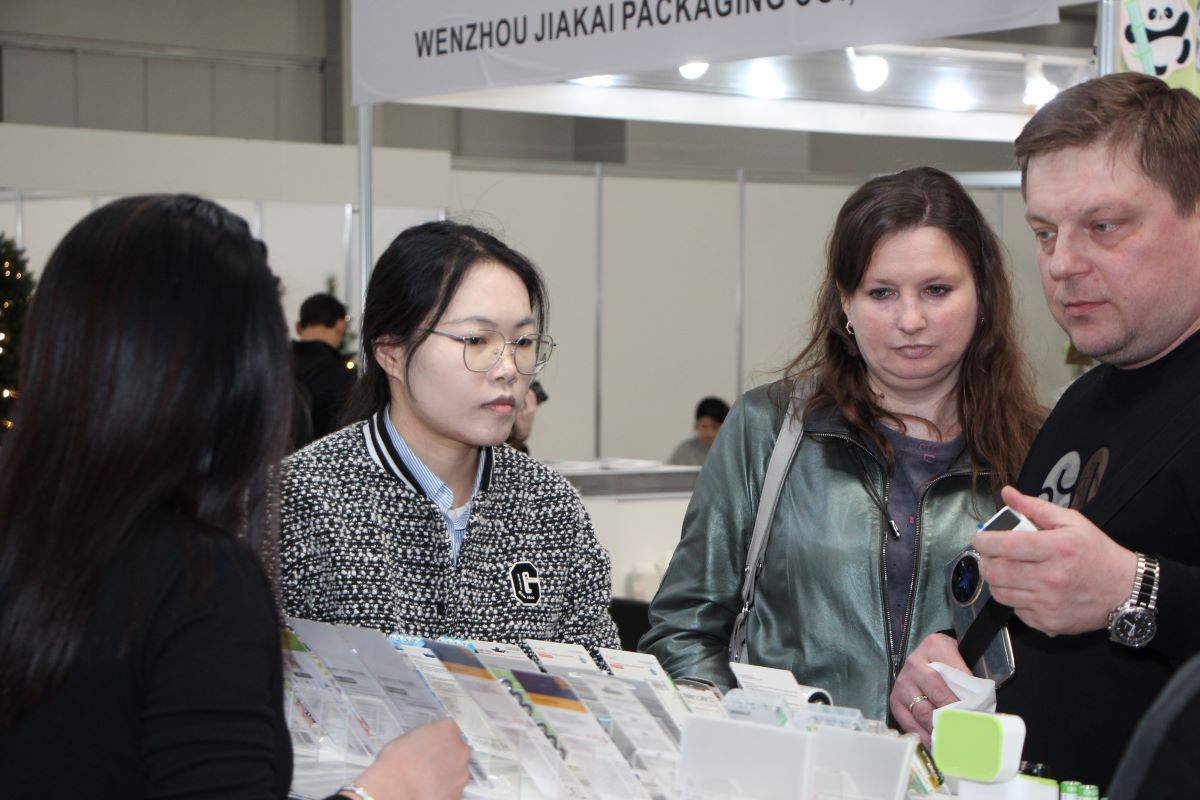 Выставки «Игрушка Маркет» и ChristmasBox Podarki 2026: большой фоторепортаж КИНДЕРinfo