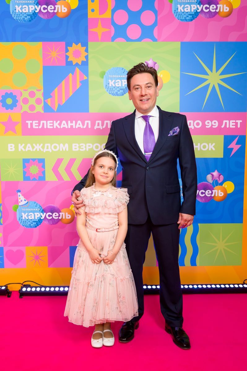 1 июня, в День защиты детей, телеканал «Карусель» покажет праздничный концерт «15 лет детства»