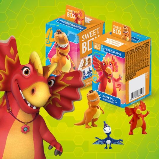 В новой коллекции свитбоксов от компании «Конфитрейд» — вкусный фруктовый мармелад и качественная, красивая игрушка в виде одного из героев «Турбозавров» в образе динозавра. Маленькие поклонники сериала смогут собрать коллекцию из семи персонажей для интересных и веселых игр.
