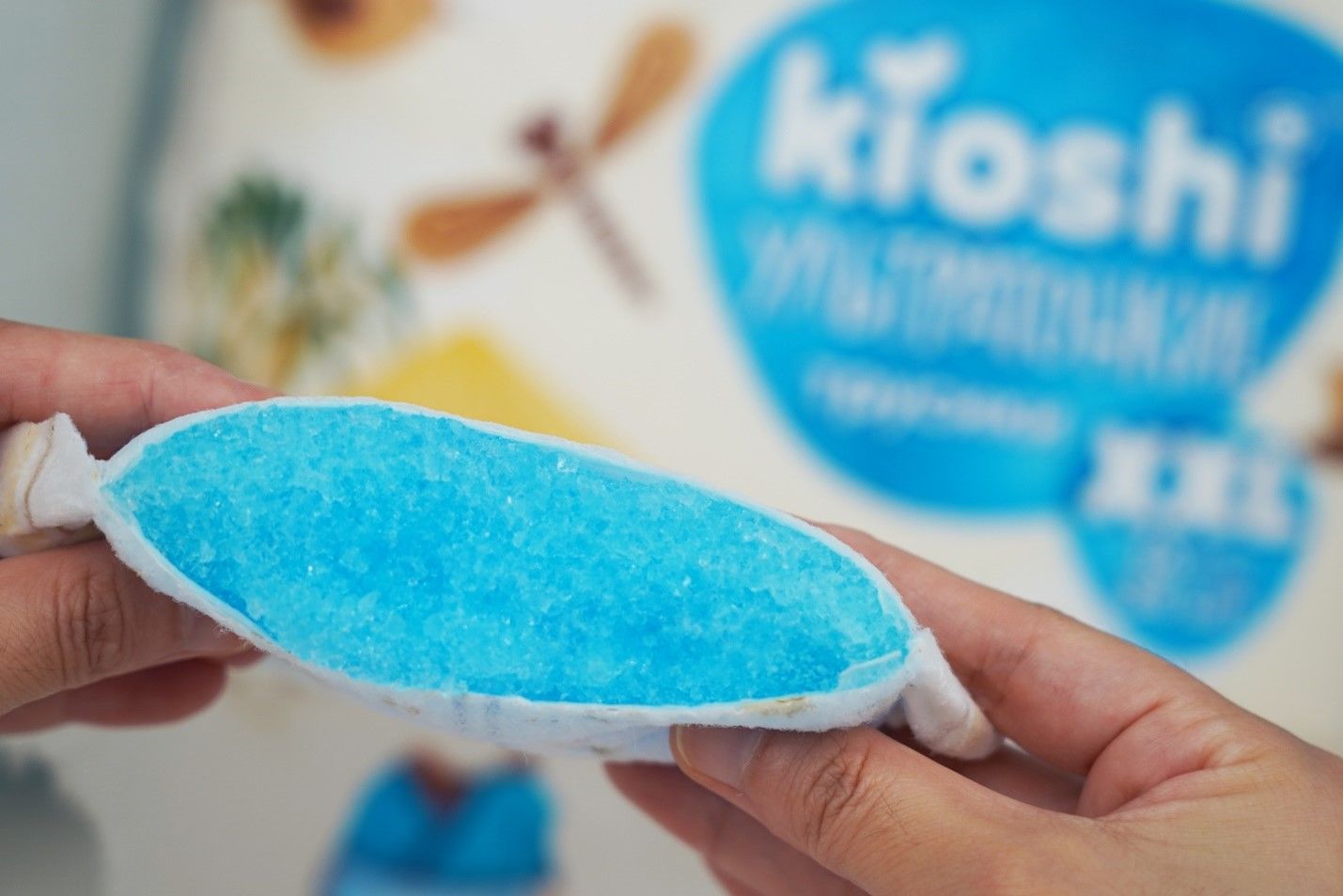 Суперабсорбент в подгузниках: как работает «умная» впитываемость и что нужно знать о безопасности