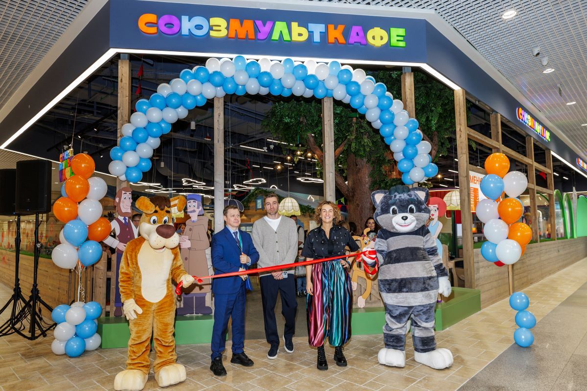 Крупнейшее семейное кафе от «Союзмультфильма» открылось в аэропорту Домодедово