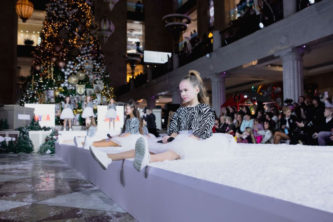 VI «Главная Модная Елка»: праздник моды, красоты и детства в ЦДМ на Лубянке