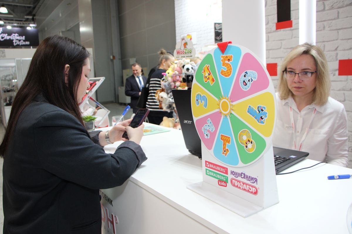 Выставки «Игрушка Маркет» и ChristmasBox Podarki 2026: большой фоторепортаж КИНДЕРinfo