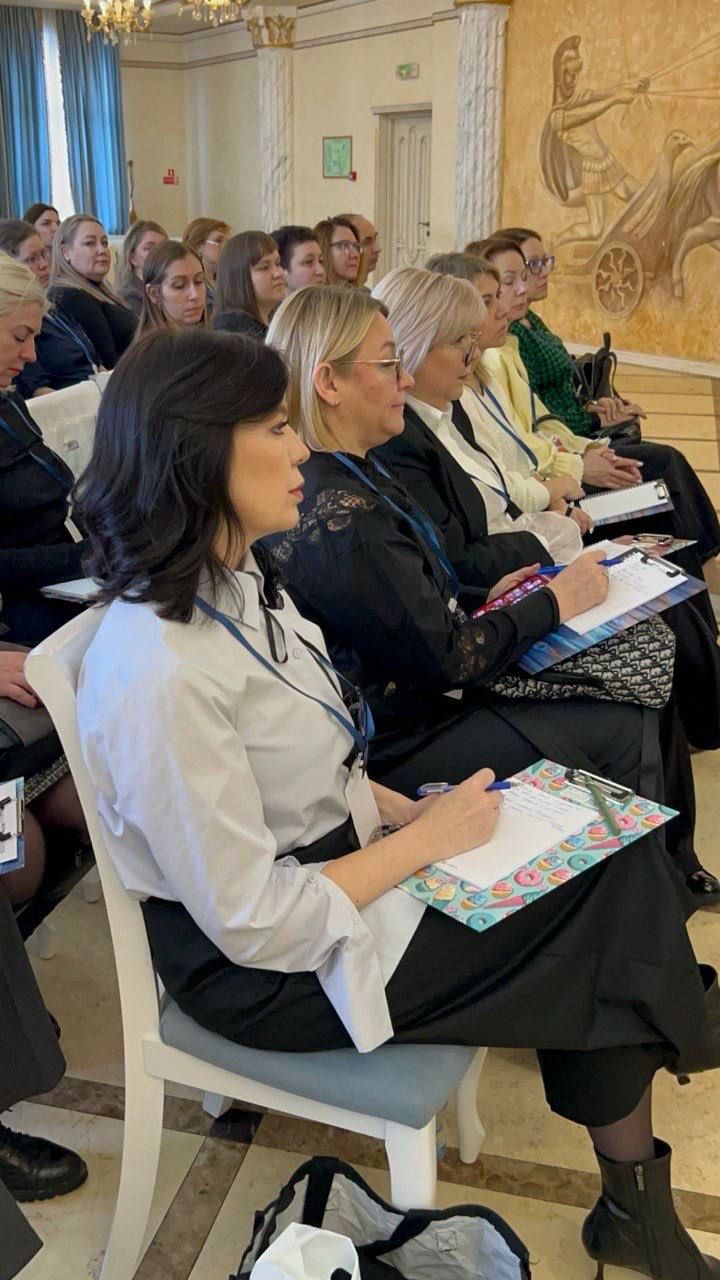 В Новосибирске прошел первый в Сибири семинар Екатерины Богачевой для руководителей канцелярских магазинов