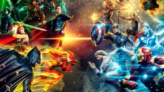 Лицензионные игрушки Marvel