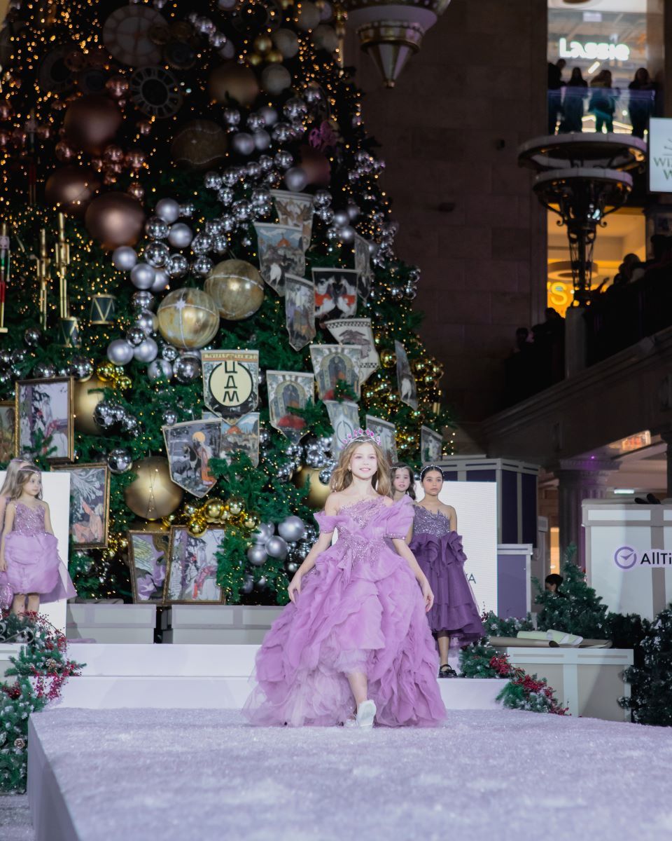 VI «Главная Модная Елка»: праздник моды, красоты и детства в ЦДМ на Лубянке