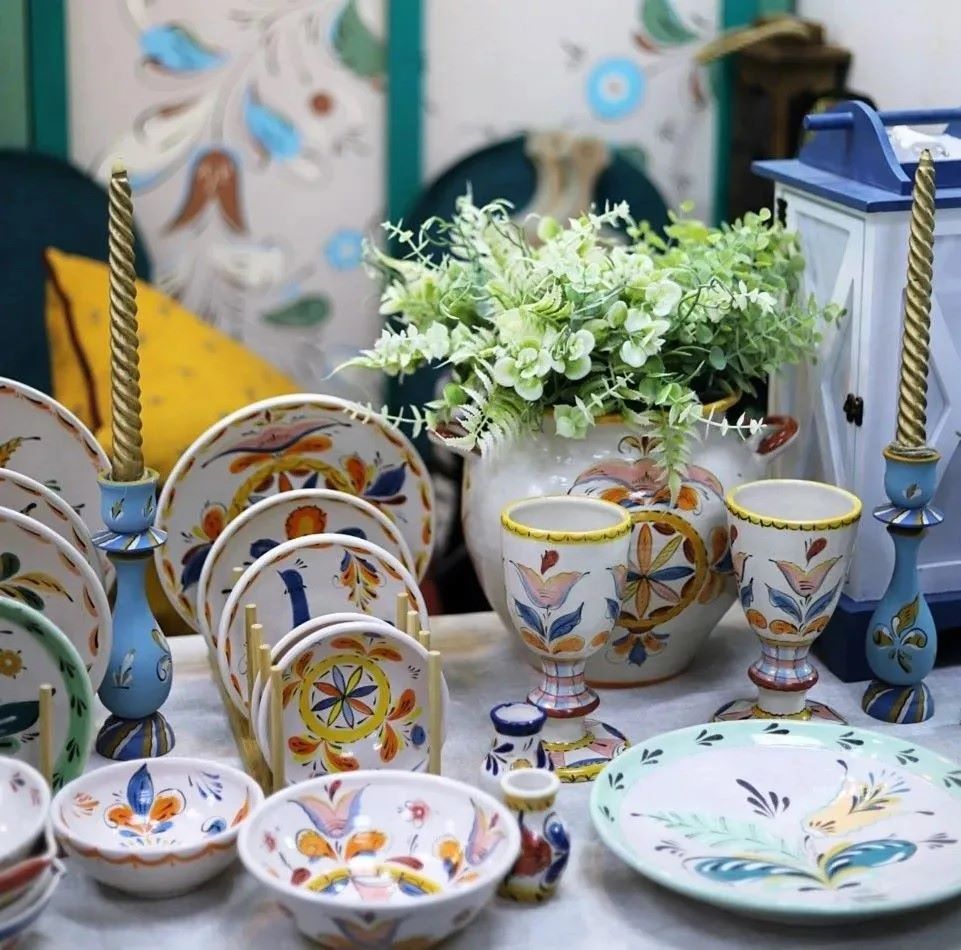 Уникальные находки и редкости со всего мира: что посмотреть на выставке-продаже «Саквояж» в Москве  