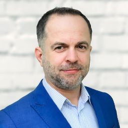 Сергей Бочаров, компания Fresh Trend: «99% наших товаров ориентированы на офлайн-продажи»