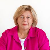 Светлана Кузнецова БУДИ БАСА