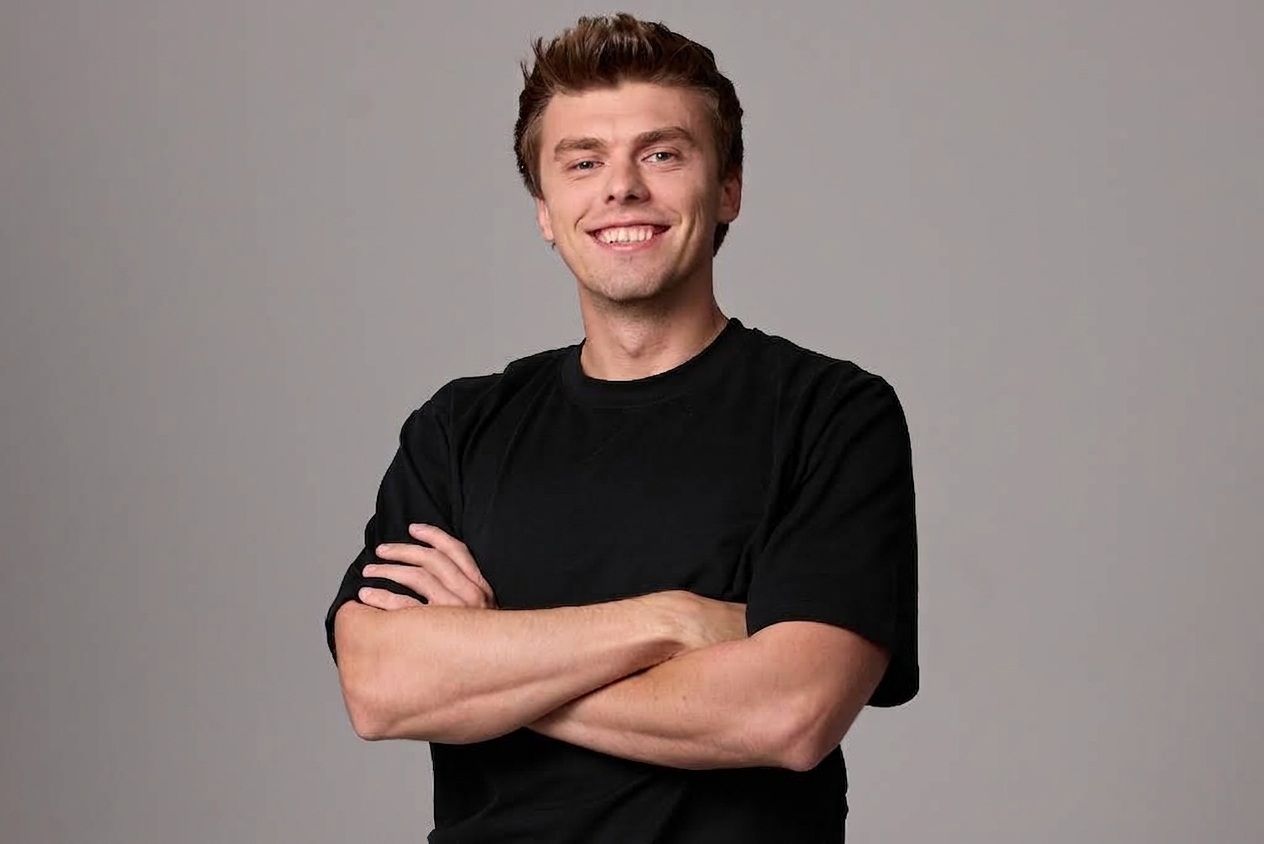 Авел Латвенас, Детский мир