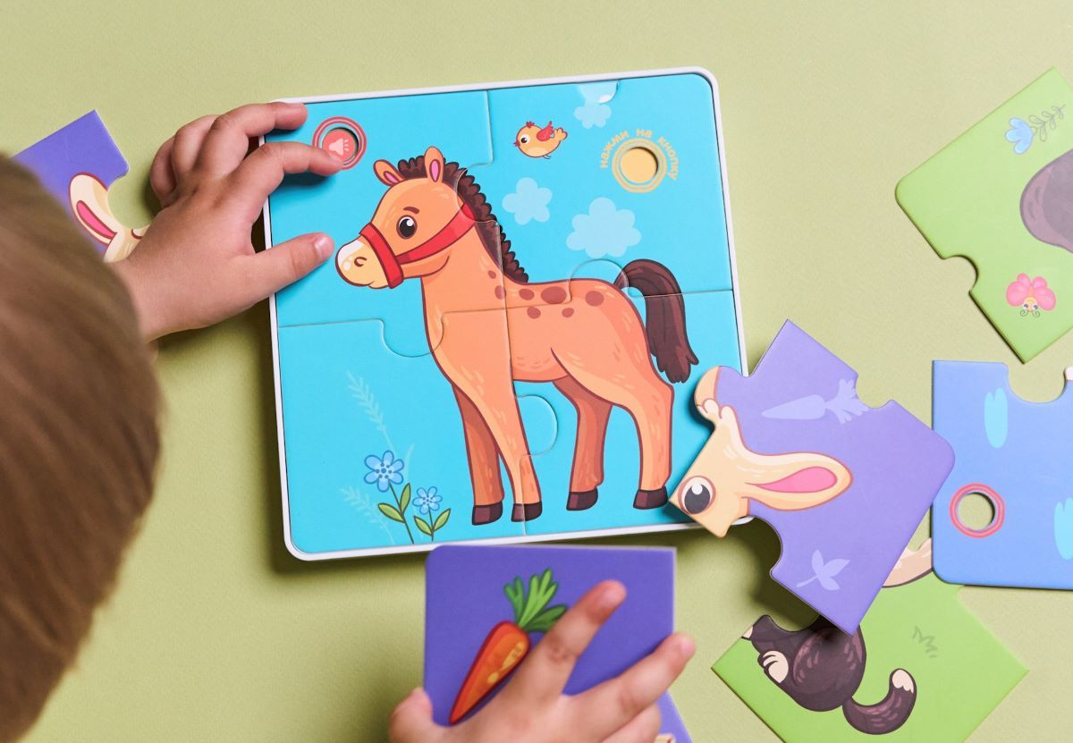 «Ozon Забота» и бренд BertToys помогут семьям не разлучаться