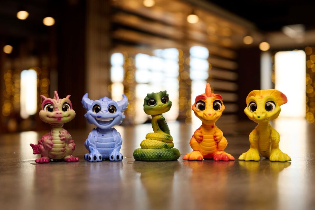 Магия в руках: во «Вкусно — и точка» появится новая коллекция «Кидз Кимбо» с разноцветными дракончиками