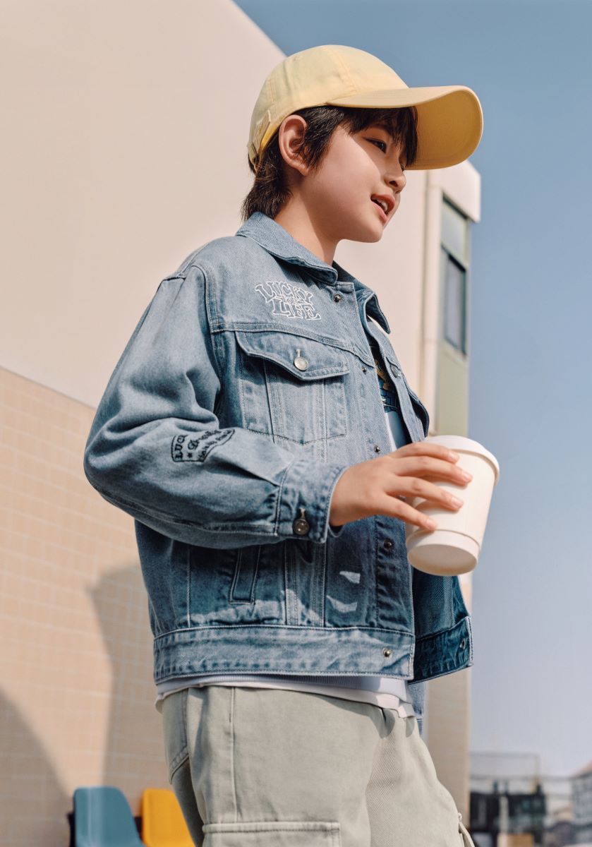 Мягкий технологичный деним от Balabala: главный тренд весны