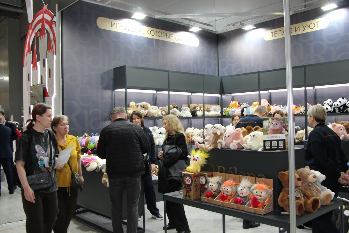 Выставки «Игрушка Маркет» и ChristmasBox Podarki 2026: большой фоторепортаж КИНДЕРinfo