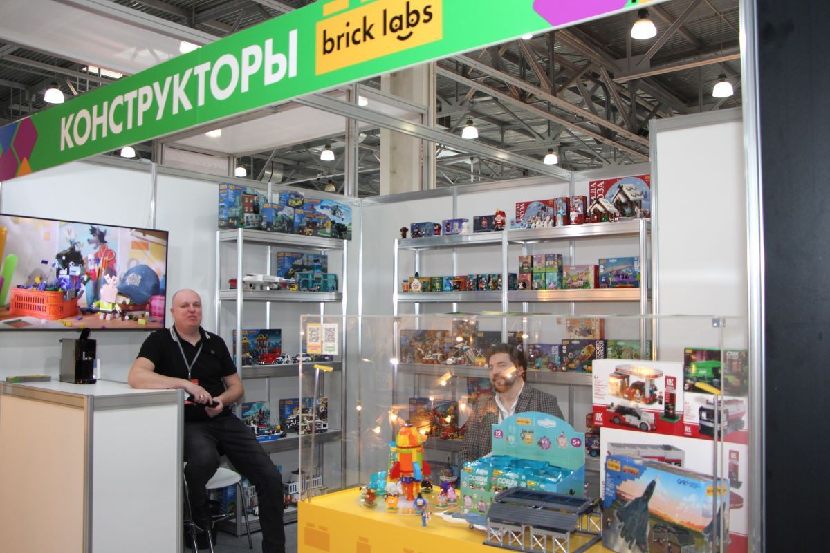 Выставки «Игрушка Маркет» и ChristmasBox Podarki 2026: большой фоторепортаж КИНДЕРinfo