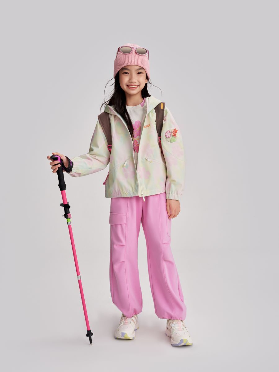 Весна без компромиссов – в технологичных куртках Balabala