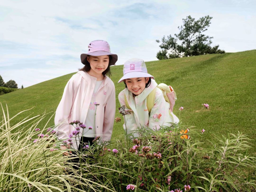 Весна без компромиссов – в технологичных куртках Balabala 