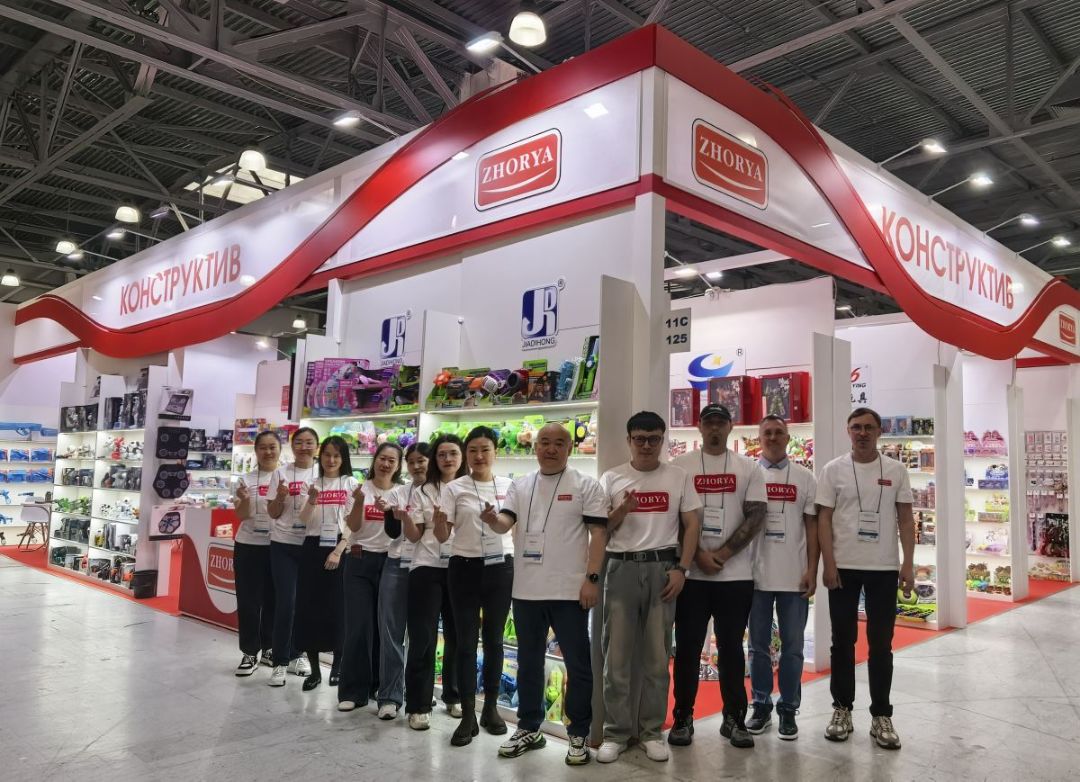 Компания Shantou Zhorya Toys на выставке Мир детства