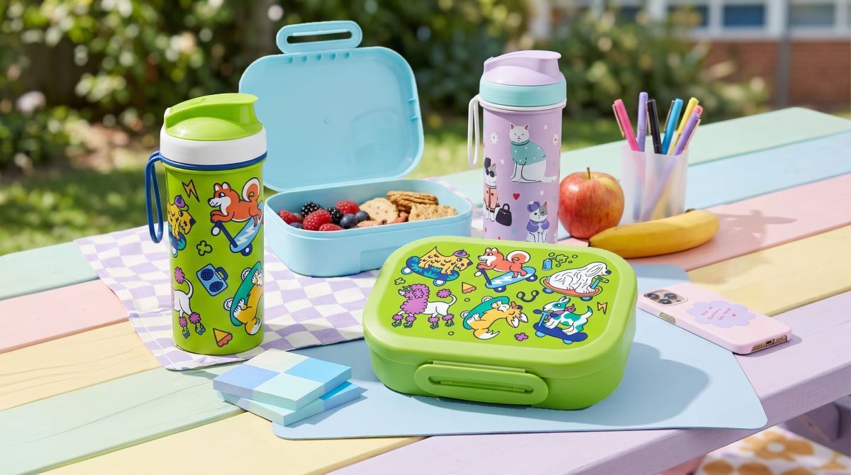 Ланч-боксы и стаканы с петлей «Пластишка» с новыми яркими декорами