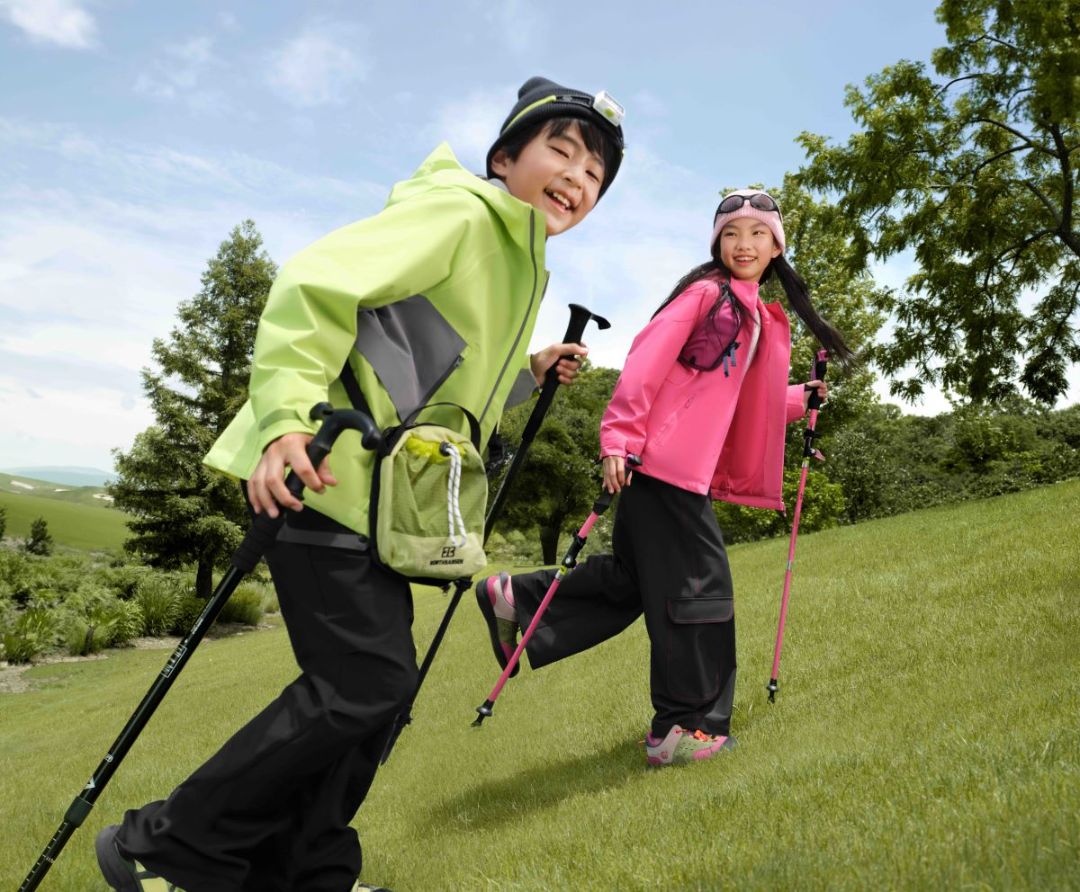 Весна без компромиссов – в технологичных куртках Balabala