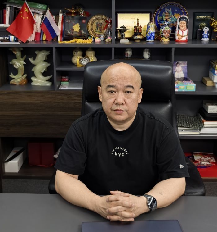 Сю Фэн, генеральный директор компании Shantou Zhorya Toys Co.,Ltd.