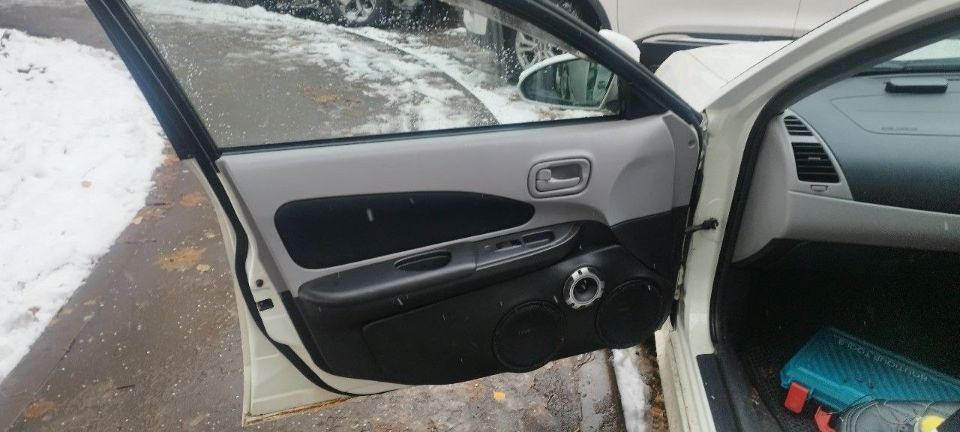 Nissan Sunny Wingroad FB15 Y11