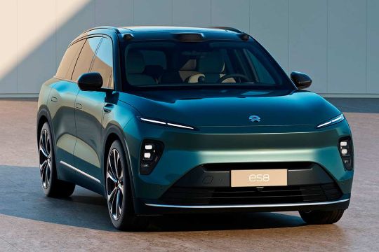 Nio ES8