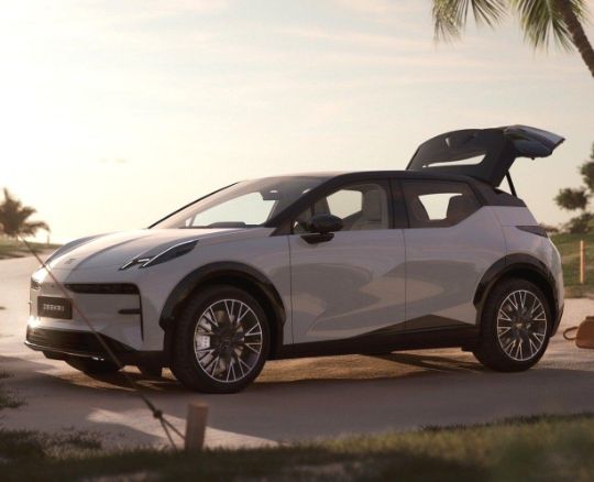 Zeekr X (4WD, You, 5seats)