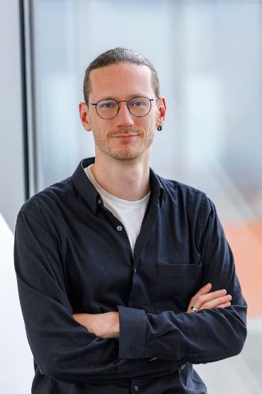 Евгений Паперный