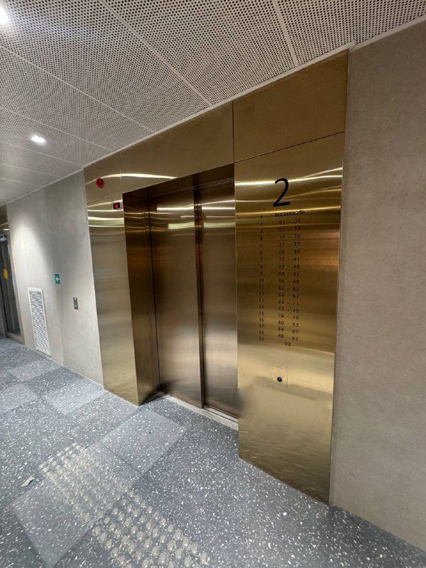 Лифтовый портал с навигацией