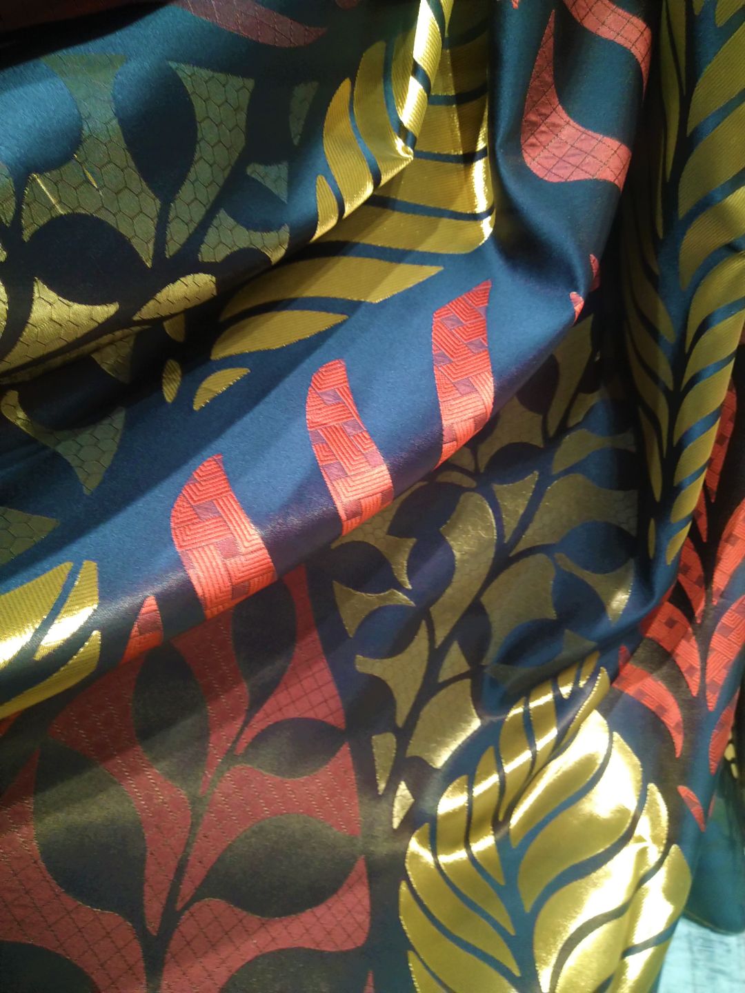 ткань для штор черная с орнаментом