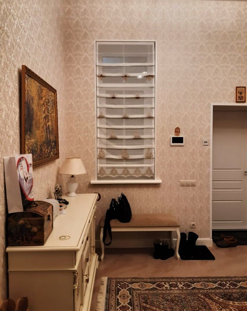 римская штора в прихожую