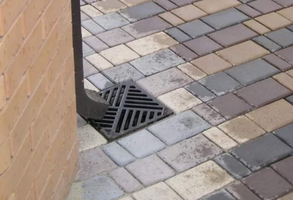 Пластиковые дождеприемникии