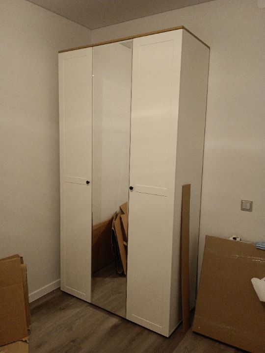 сборка шкафа трехдверного